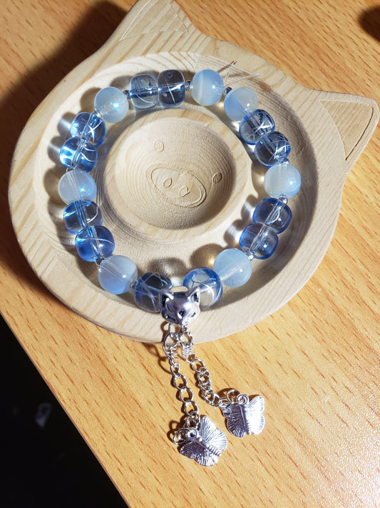 Blue dangle bracelet